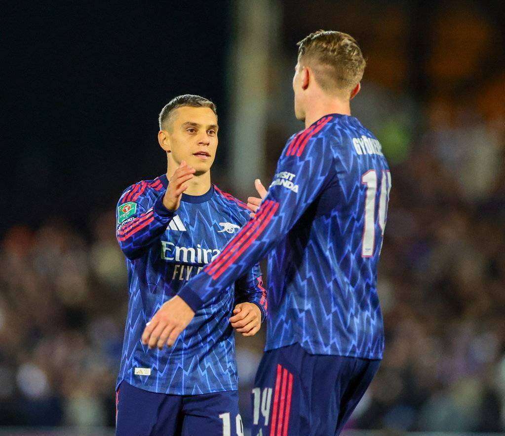 虽然曼联在 虽然曼联在