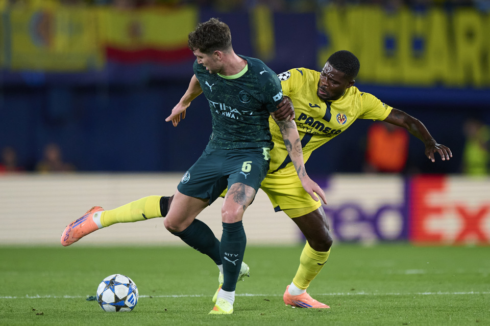 src, 新华社发, 亚尔队球员